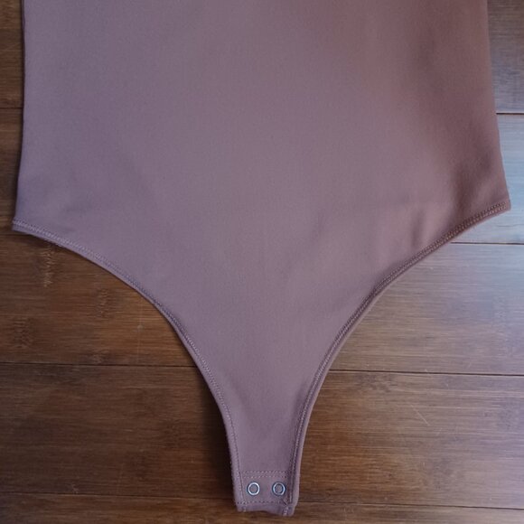 Abercrombie & Fitch mockneck bodysuit - Picture 7 of 15